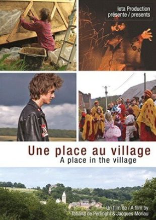 Une place au village